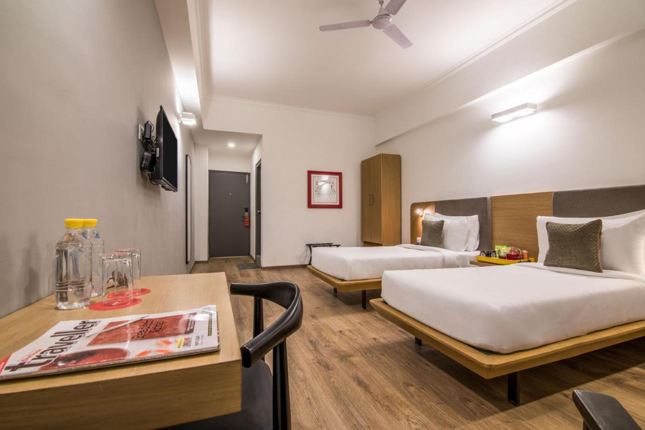 Oyo Townhouse 028 Corporate Suite Noida Exterior photo
