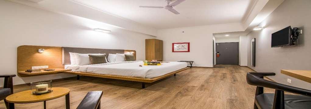 Oyo Townhouse 028 Corporate Suite Noida Room photo